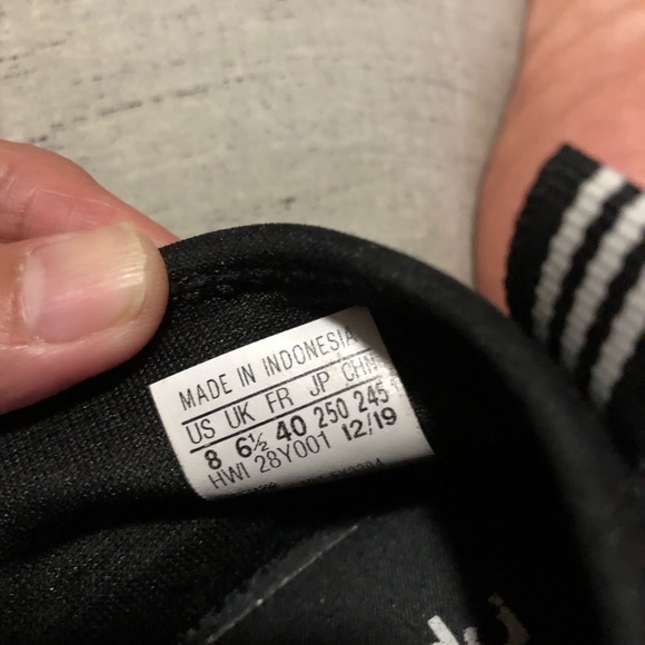 TODAY ONLY:Adidas Black Cloudfoam Shoes Size 8 - Comfortable - Picture 4 of 16